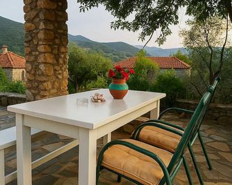 Authenticity of Living in Mani for nature lovers - Proastio