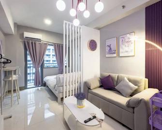 Gemstonebr In Smdc Fame Residences - Manila - Wohnzimmer