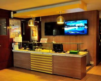 GV Tower Hotel - Cebu City - Front desk