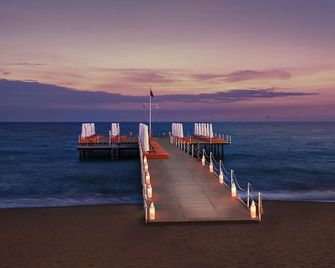 Aska Lara Resort & Spa Hotel - Antalya - Beach