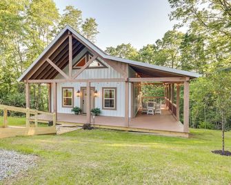Serene Kentucky Cabin With Fireplace And - Williamstown