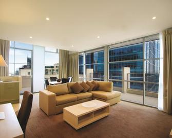 Oaks Melbourne on Lonsdale Suites - Melbourne - Sala de estar