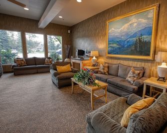 Bear Lodge - Fairbanks - Stue