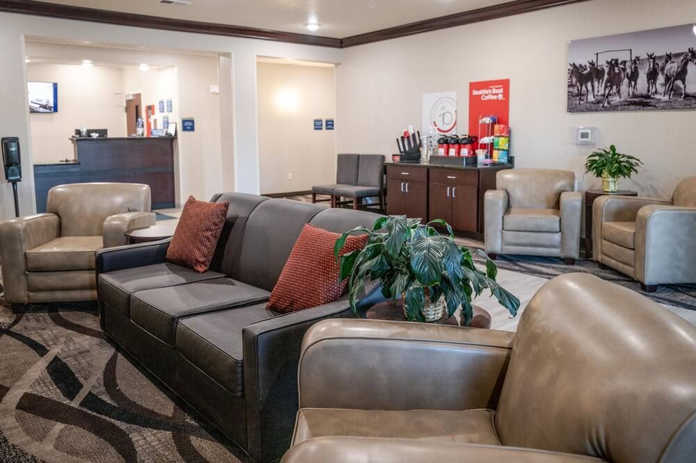 Cobblestone Hotel & Suites - Lamar - Lamar - Area lounge