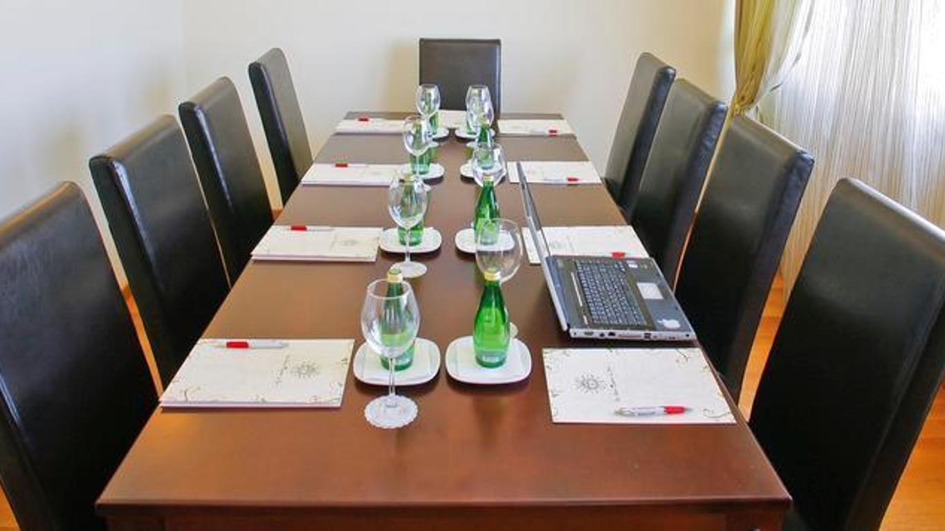 Sea View Resorts & Spa