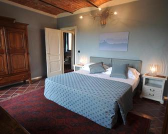 Villa Crissante - La Morra - Camera da letto