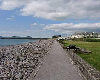 Waterville Holiday Homes No 10 by Trident Holiday Homes - Waterville - Beach