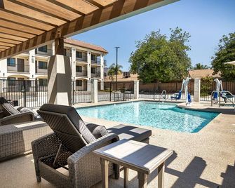 Hotel Huntington - Duarte - Bazén
