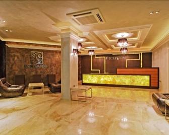 Boutique Rose Gardens Beach & Spa Hotel - 帕莫瑞