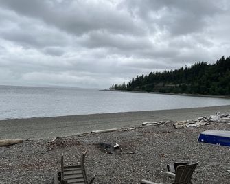 Mckees Beach Cabin Steps From The Beach - Stanwood - Playa