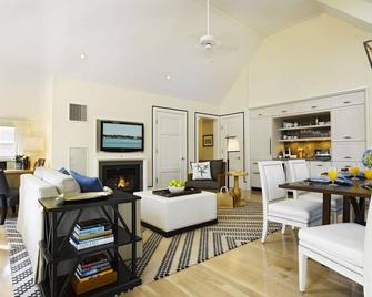 White Elephant Village - Nantucket - Living room