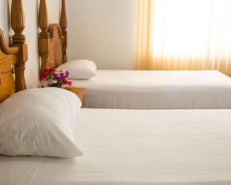 Paradise Place - Discovery Bay - Bedroom