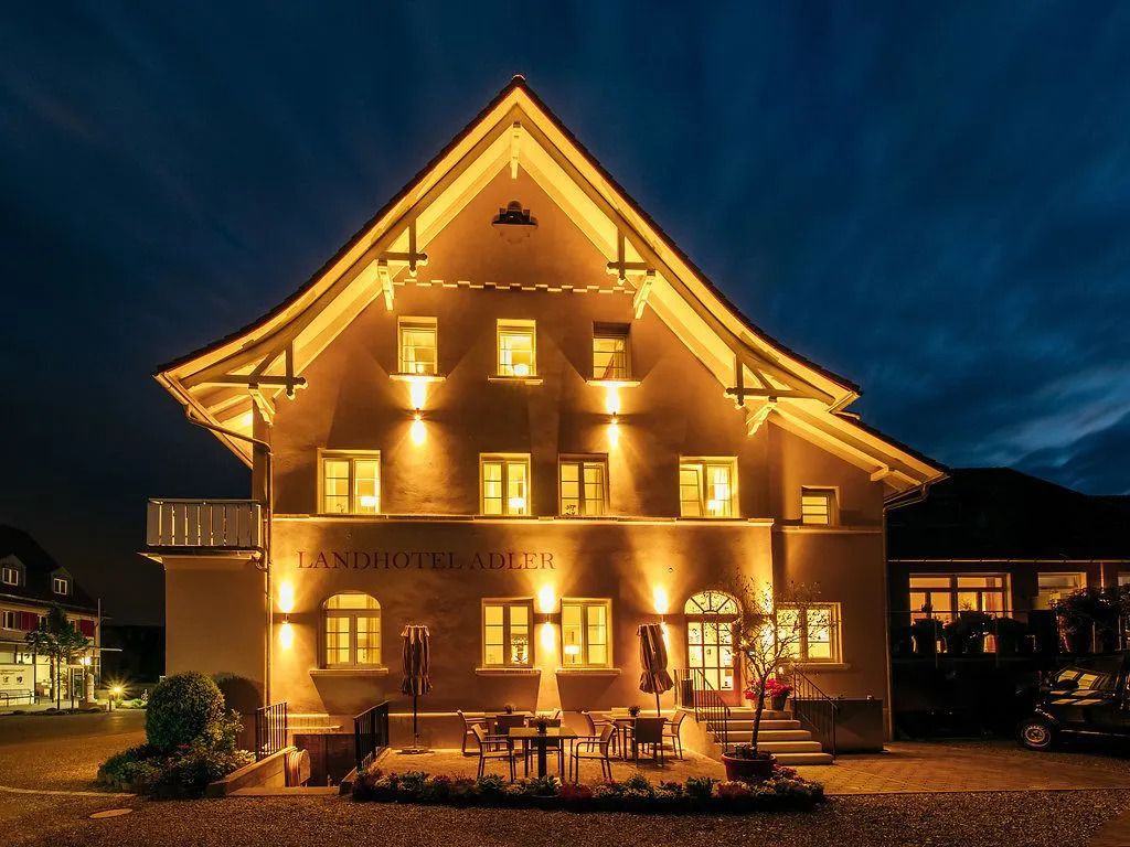 لاندهوتل أدلر