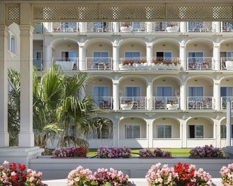 Hotel Corallo - ריצ'ונה - בניין