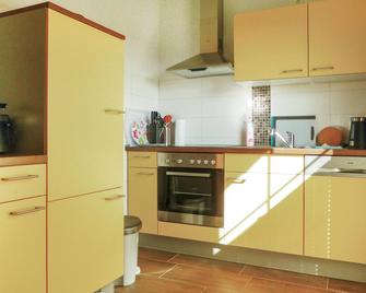 Nice Home In Aue-Bad Schlema With Wifi - Bad Schlema - Keuken