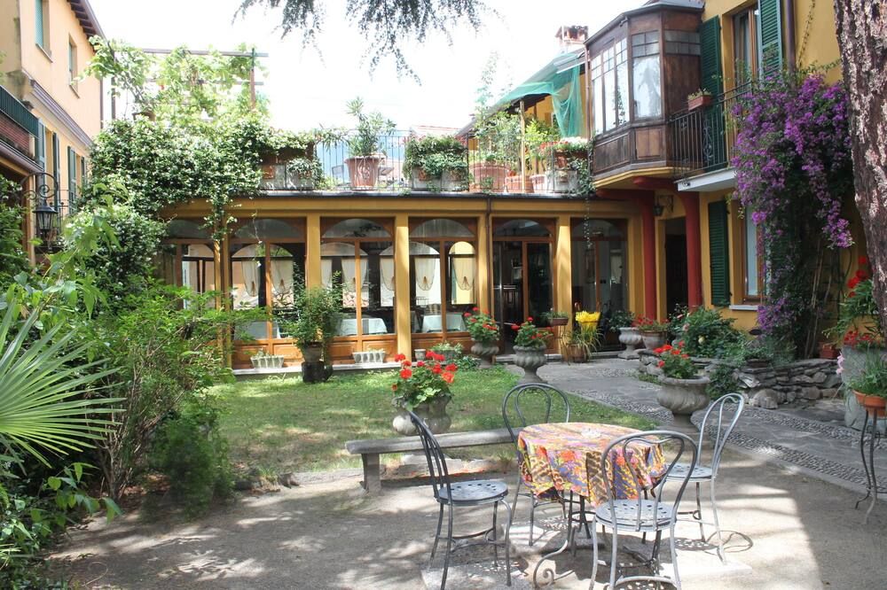 Hotel Centrale Bellagio - בילאג'ו - פטיו