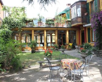 Hotel Centrale Bellagio - Bellagio - Βεράντα