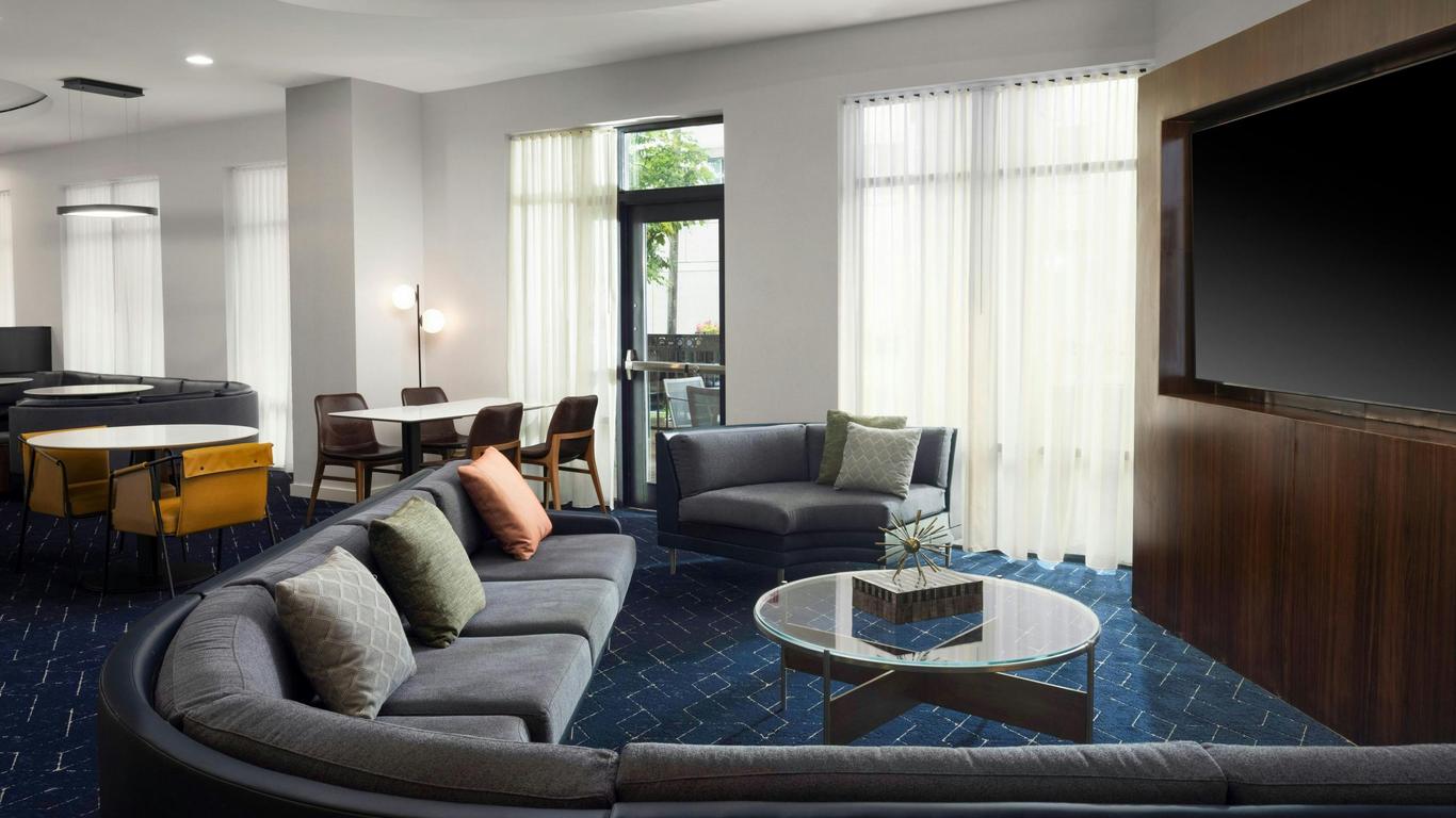 Courtyard by Marriott Washington Capitol Hill/Navy Yard