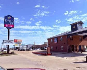 西休斯頓凱蒂溫德姆速 8 飯店 - 凱蒂 - 建築