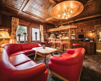 Hotel Sonnenheim - Sankt Anton am Arlberg - Lounge
