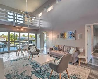Modern Marco Island Retreat with Private Pool! - Marco Island - Living room