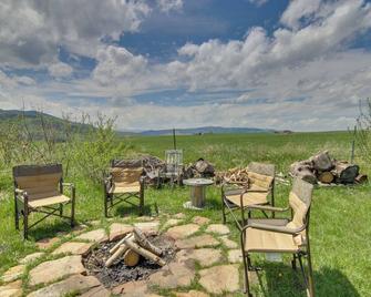 Stunning Gallatin Gateway Mountain Retre - Gallatin Gateway - Patio