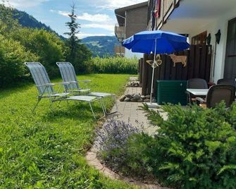 Ferienwohnung Enzian 3 im Feriendorf Sonnenhang im Allgäu - Missen-Wilhams - Patio