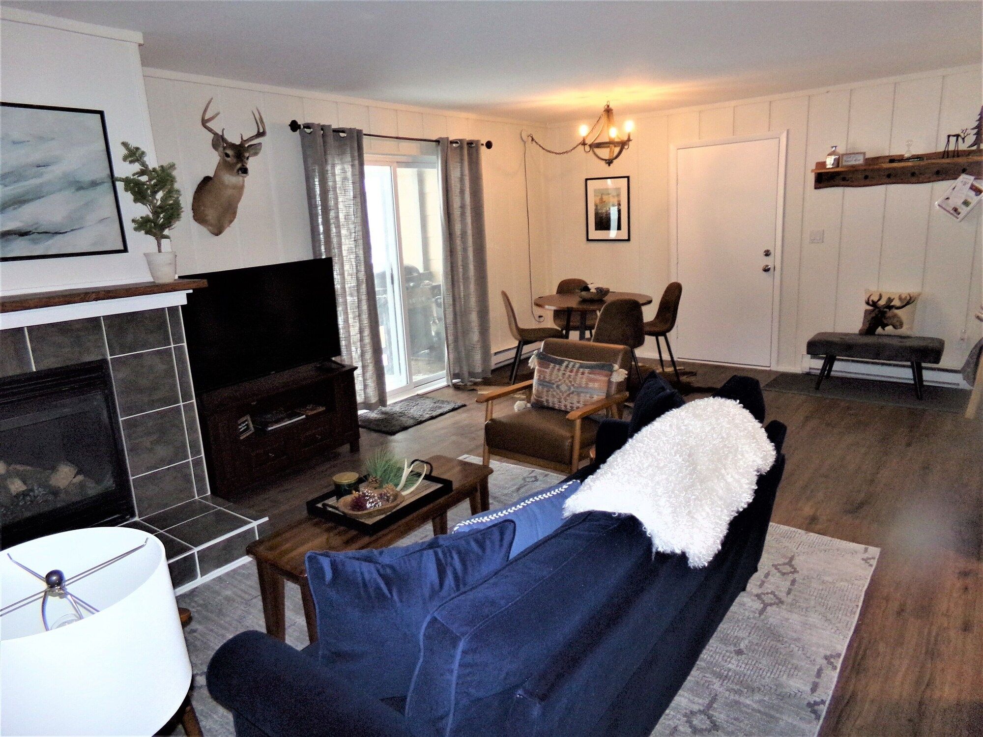 Blue River Condos 3 Bed 2 Bath - Frisco - Sala de estar