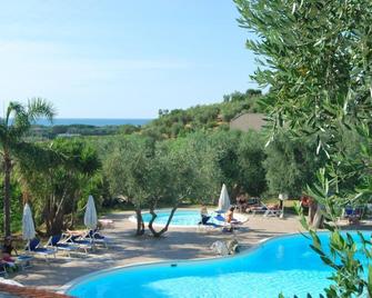 Residence Paradise - Peschici - Havuz