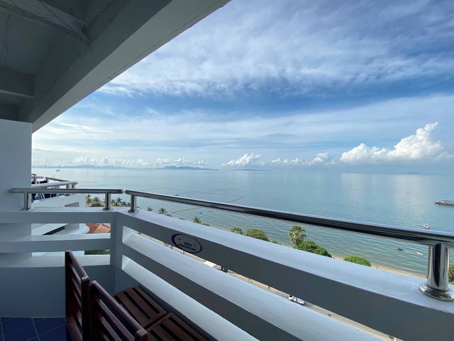 Grand Jomtien Palace Hotel - Sha Extra Plus