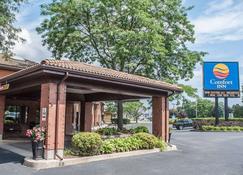 Comfort Inn Simcoe - Simcoe - Building