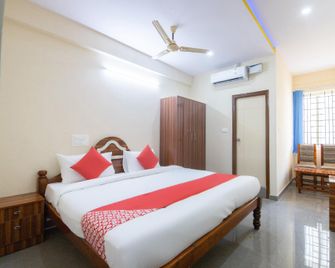 Spot On Vijay Heritage - Kanakapura - Bedroom