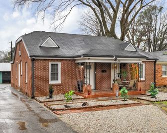 Spacious 5 Beds 4 Bath Midtown Home - Near Zoo and Liberty Bowl - Memphis - Edifício