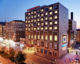 Hilton Garden Inn Kutahya - Kütahya - Edificio