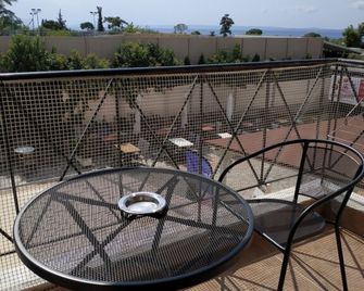 Paschalia sudios1 - Gerakini - Balcone