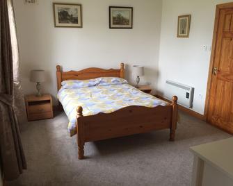 Cliff View, 2 Knockrahaderry - Liscannor - Slaapkamer