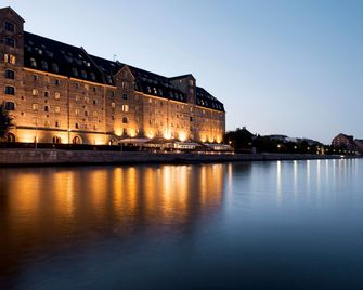 فندق كوبنهاغن أدميرال - كوبنهاغن - مبنى