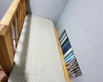 Gachon university station near by room - Seongnam - Stairs