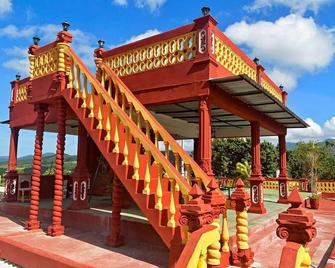 Hostal Hacienda las Columnas - Trinidad - Edificio