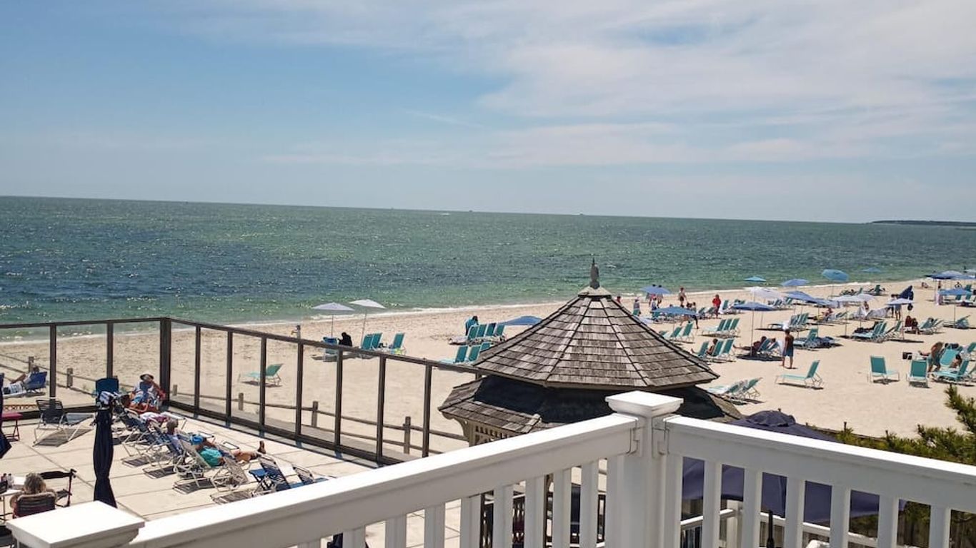 Ocean Club on Smuggler's Beach