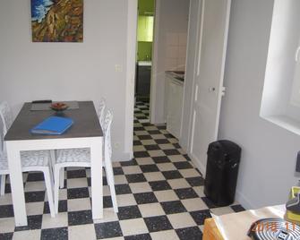 The Garde Post 1 Cottage Apartment - Lumigny-Nesles-Ormeaux - Comedor