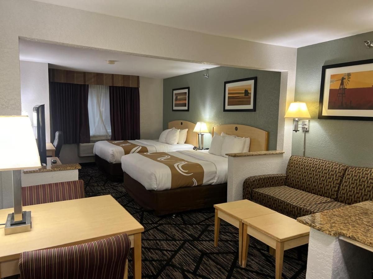 Quality Inn and Suites Loveland thumbnail 2