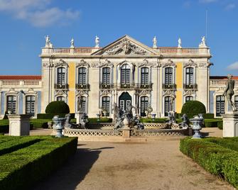 Pousada Palácio de Queluz - Queluz - Building