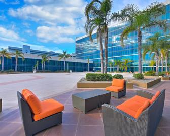 Hilton Anaheim - אנהיים - פטיו