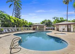 Maui Banyan Vacation Club - Kihei - Pool