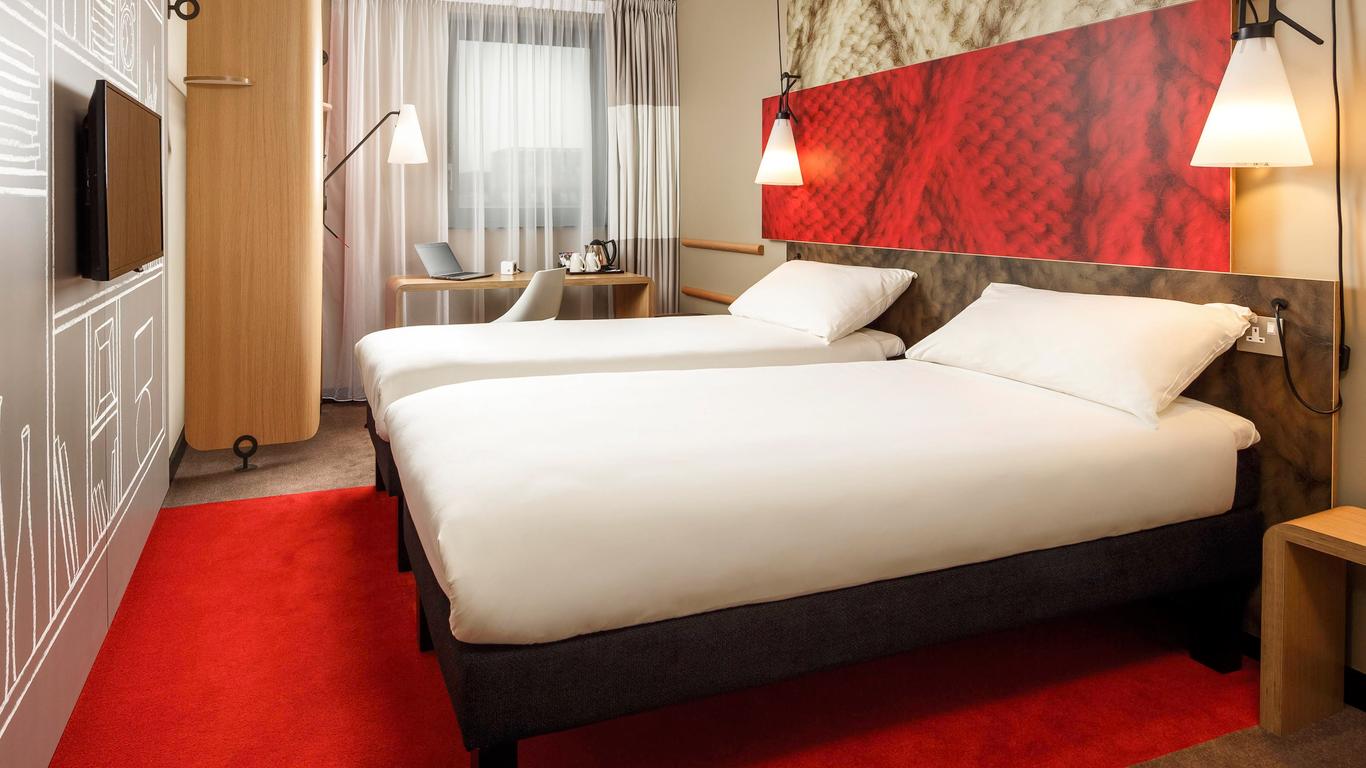 Ibis Swansea