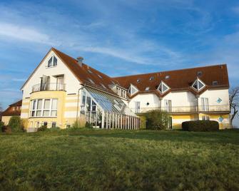 Inselhotel kleiner Bodden - Bergen en Rügen - Bâtiment