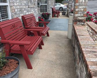 Dutton Inn - Branson - Patio