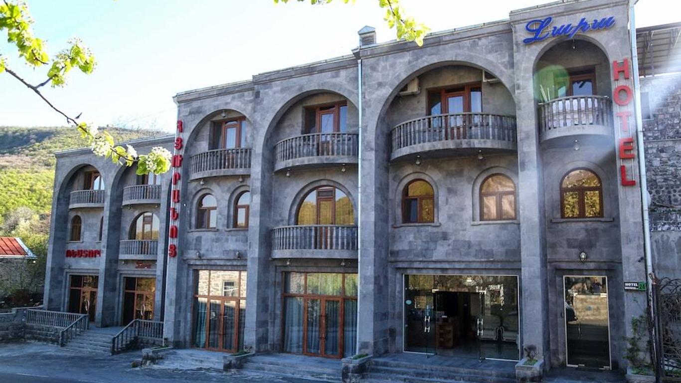 Lara Hotel