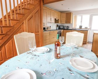 Trevone - Goodwick - Comedor